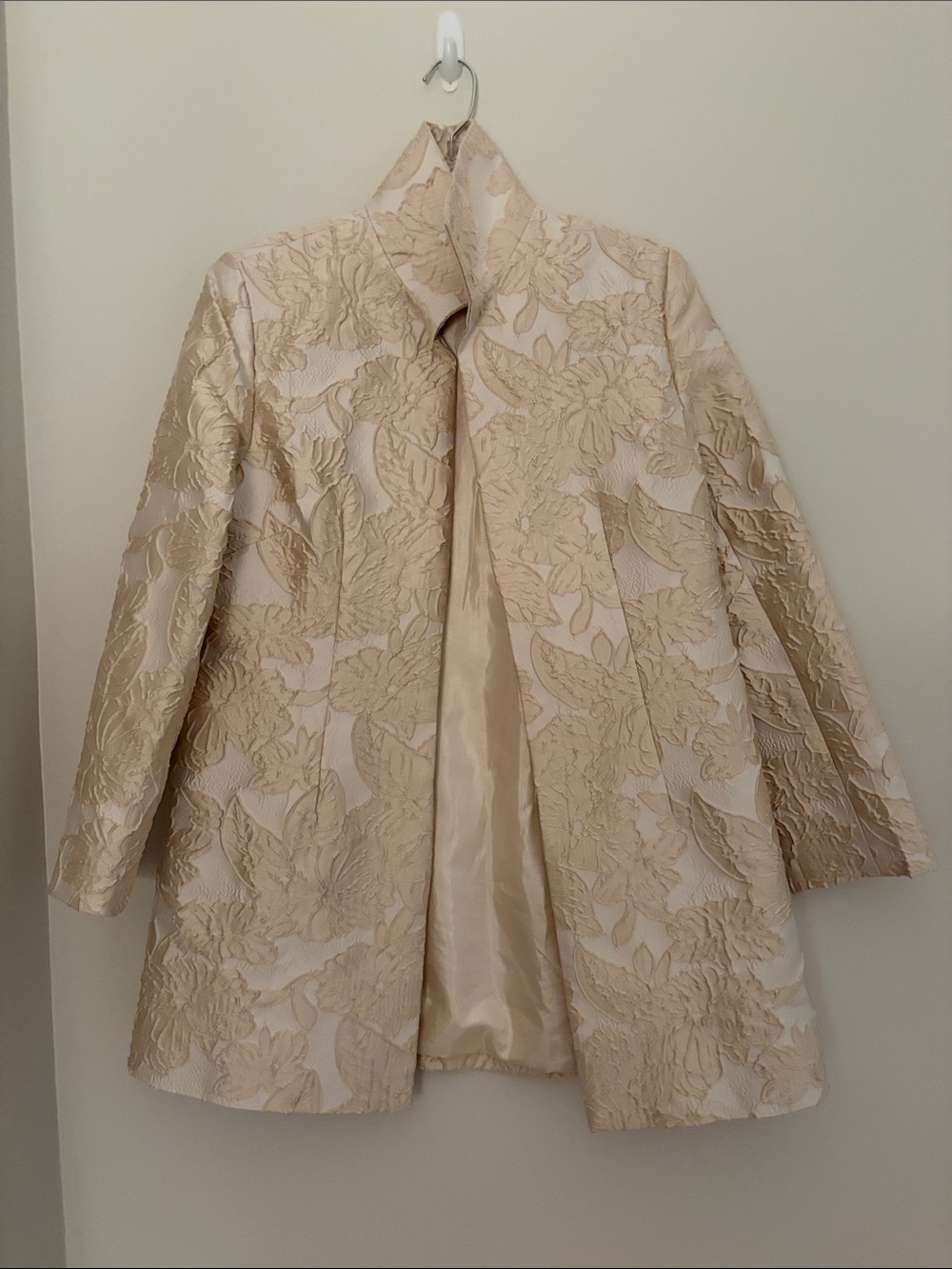Grace Chuang Champagne/Ivory Jacket. Size Large. Fits size 6-10.